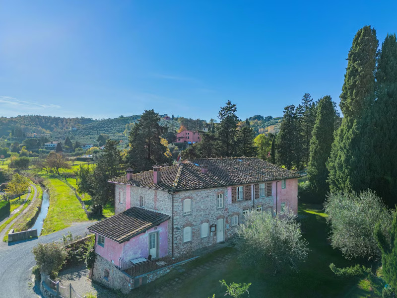 Adeguamento degli spazi esterni della struttura