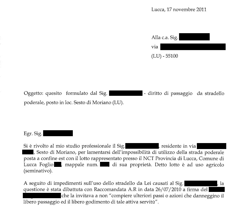 Problema amministrativo relativo a fondi confinanti e diritto di accesso